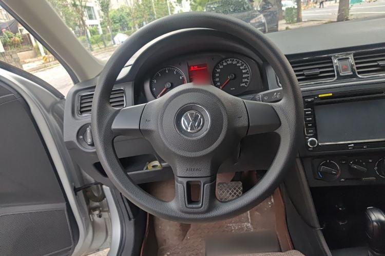 Used Volkswagen Santana 2013 1.6L Automatic Fashion Edition Steering Wheel