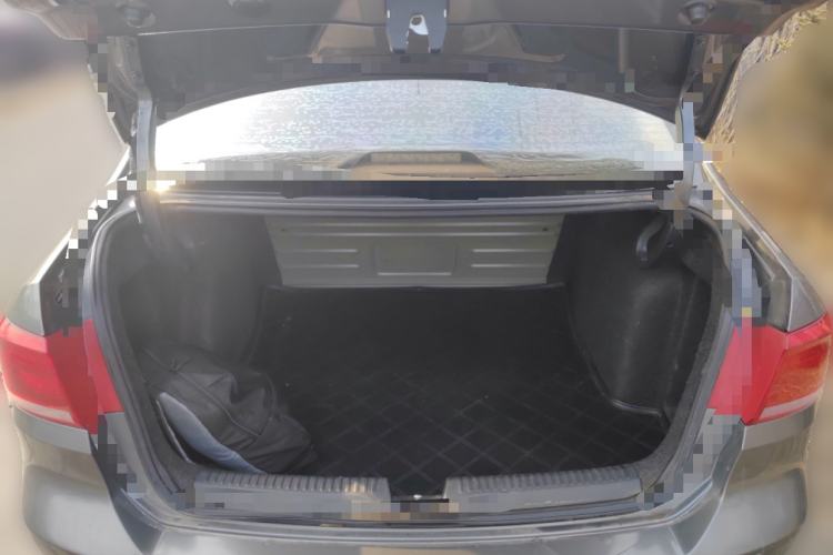 Used Volkswagen Santana 2013 1.4L Manual Fashion Edition Trunk