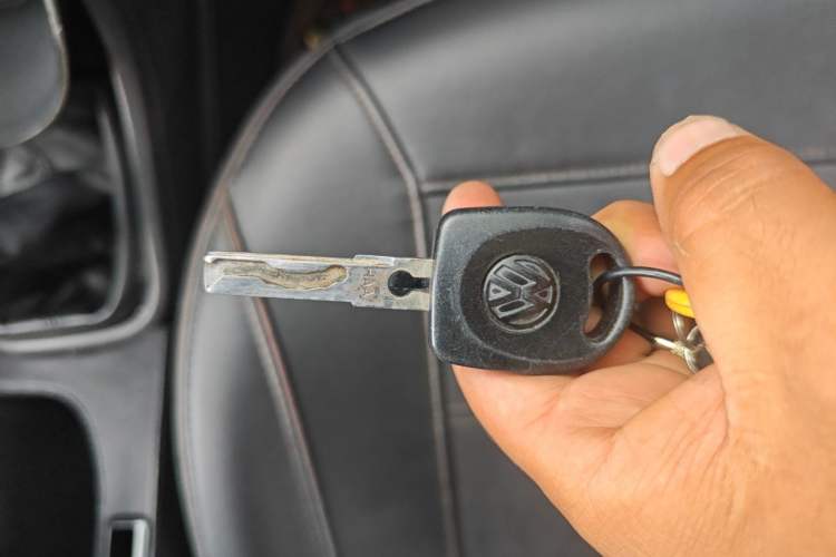 Used Volkswagen Santana 2013 1.6L Manual Fashion Edition Vehicle Key
