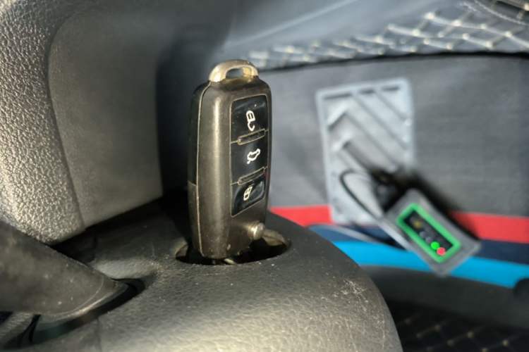 Used Volkswagen Santana 2013 1.6L Automatic Comfort Edition Vehicle Key