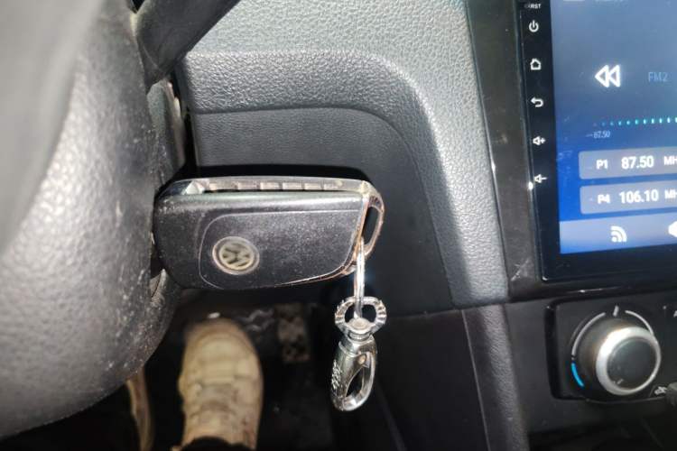 Used Volkswagen Santana 2013 1.4L Manual Fashion Edition Vehicle Key