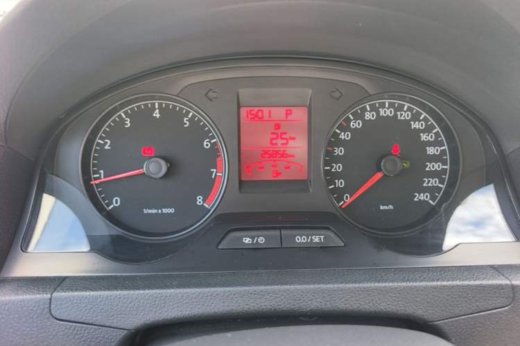 Used Volkswagen Santana 2013 1.6L Automatic Comfort Edition Instrument Cluster