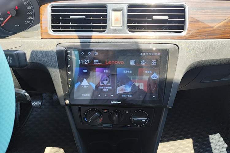 Used Volkswagen Santana 2013 1.4L Manual Fashion Edition Audio And AC Panel