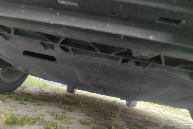 Used Volkswagen Santana 2013 1.6L Manual Comfort Edition Chassis Front