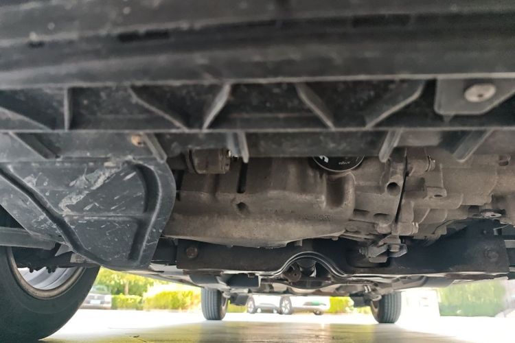 Used Volkswagen Santana 2013 1.6L Manual Fashion Edition Chassis Front