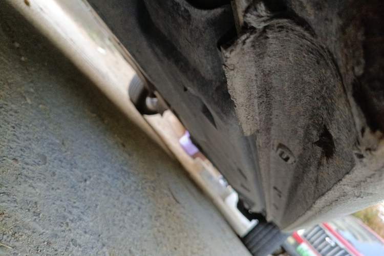 Used Volkswagen Santana 2013 1.6L Automatic Comfort Edition Chassis Front Left