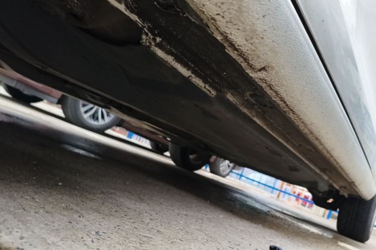 Used Volkswagen Santana 2013 1.6L Manual Comfort Edition Chassis Front Left