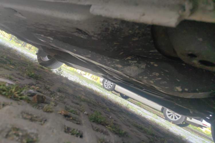 Used Volkswagen Santana 2013 1.6L Manual Comfort Edition Chassis Front Right