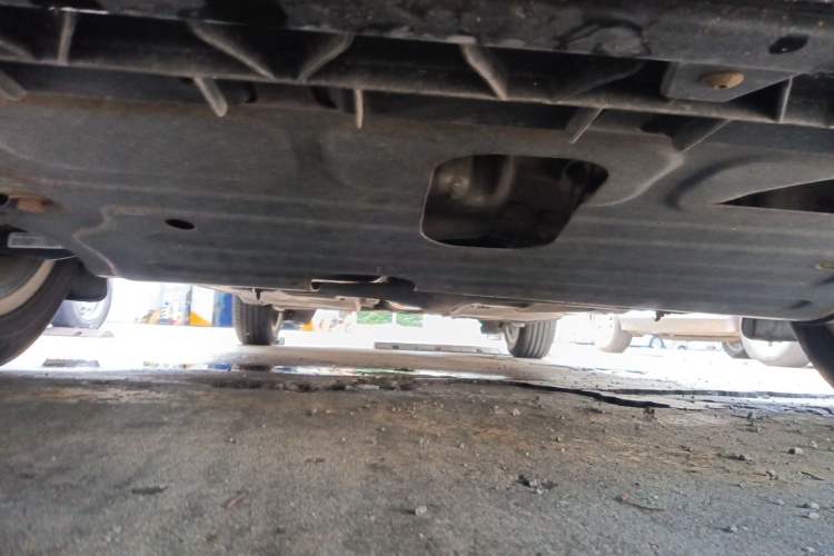 Used Volkswagen Santana 2013 1.6L Manual Comfort Edition Chassis Front