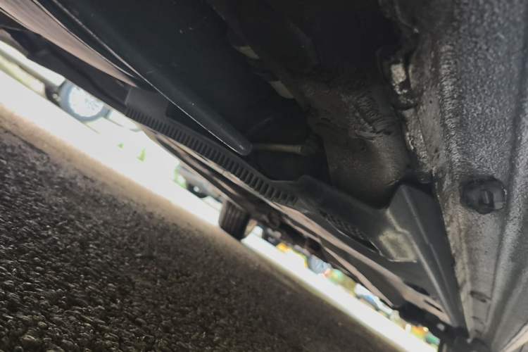 Used Volkswagen Santana 2013 1.4L Manual Comfort Edition Chassis Rear Right