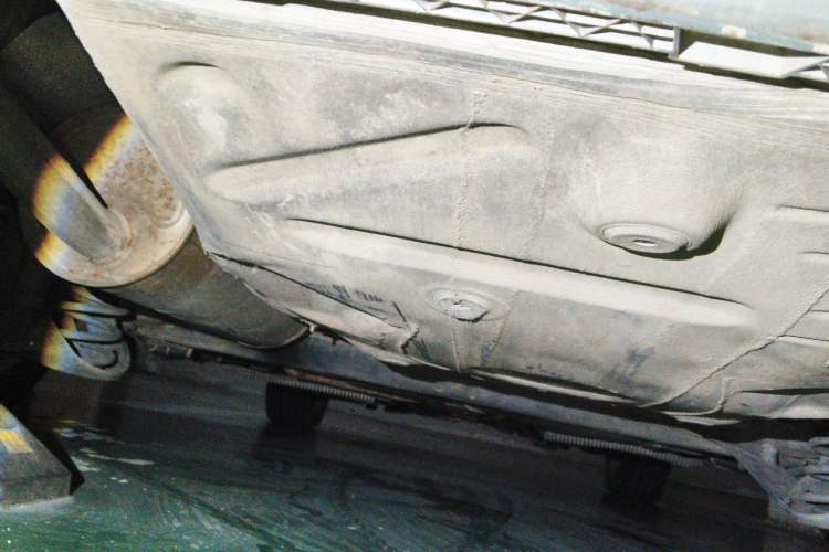 Used Volkswagen Santana 2013 1.6L Manual Luxury Edition Chassis Rear