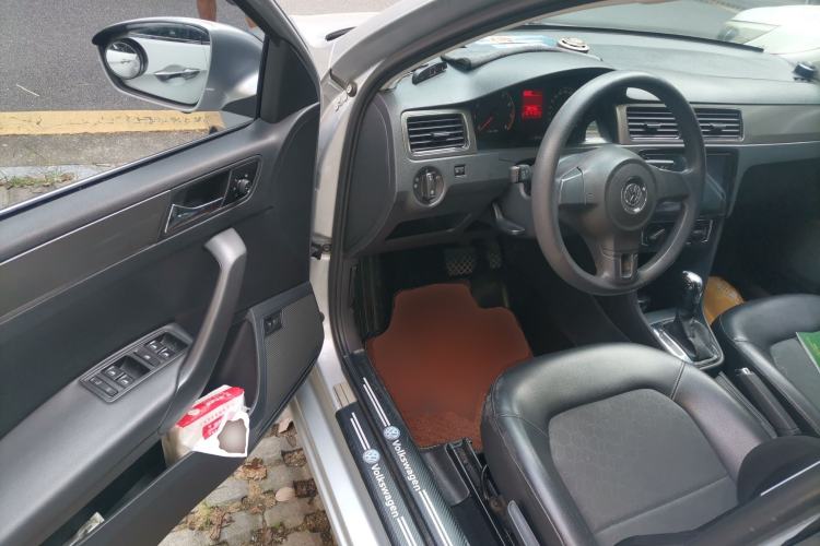 Used Volkswagen Santana 2013 1.6L Automatic Comfort Edition Driver Seat