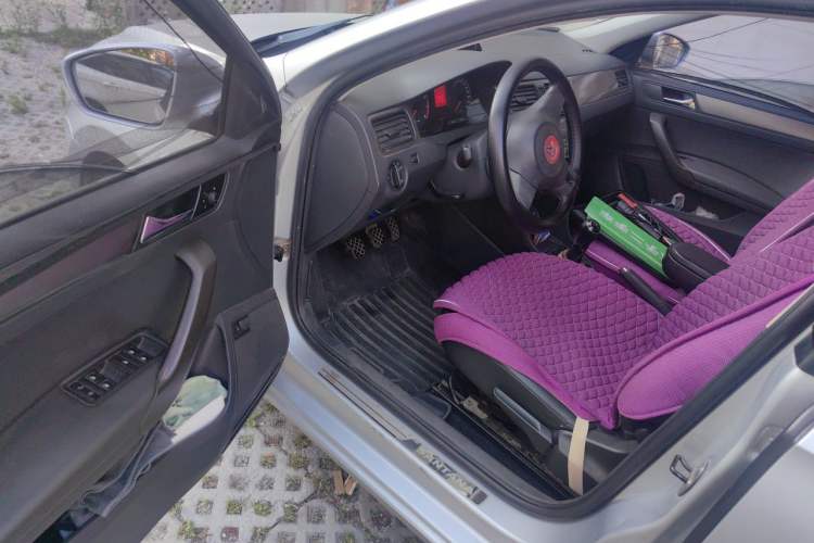 Used Volkswagen Santana 2013 1.6L Manual Comfort Edition Driver Seat