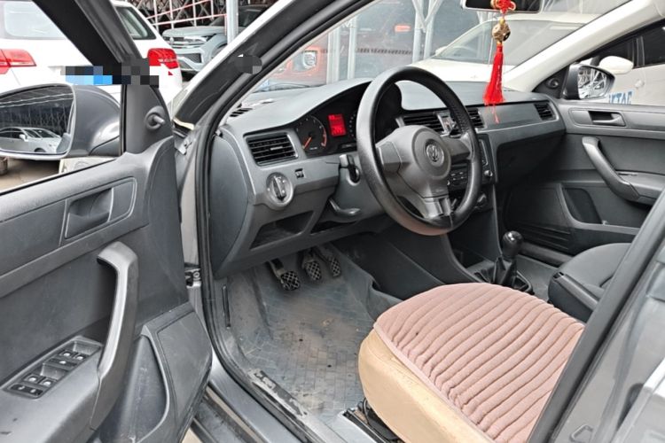 Used Volkswagen Santana 2013 1.4L Manual Fashion Edition Driver Seat