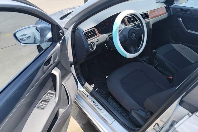Used Volkswagen Santana 2013 1.4L Manual Fashion Edition Driver Seat