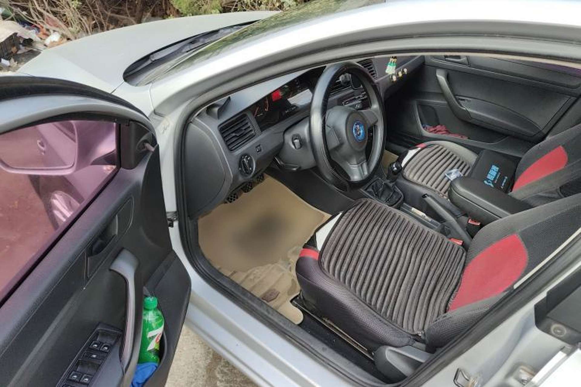 Used Volkswagen Santana 2013 1.6L Manual Fashion Edition Driver Seat