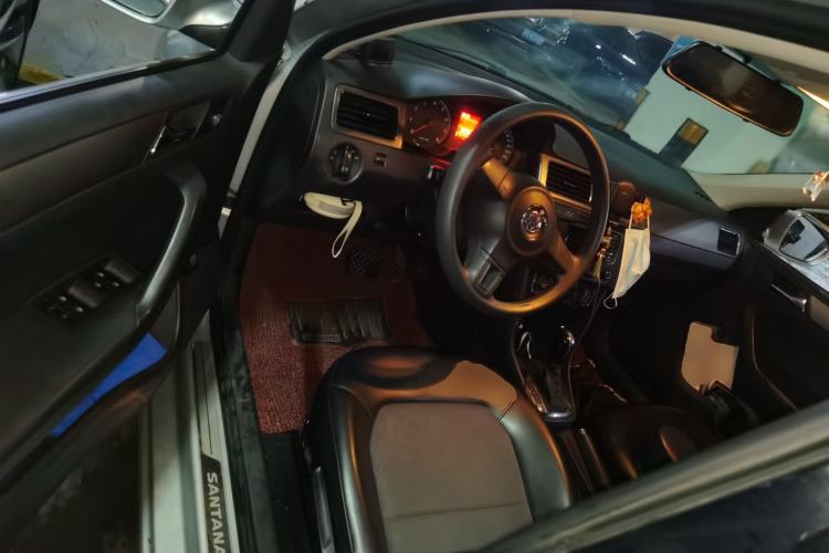 Used Volkswagen Santana 2013 1.6L Automatic Comfort Edition Driver Seat