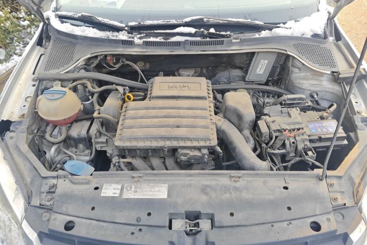 Used Volkswagen Santana 2013 1.6L Automatic Comfort Edition Engine Bay