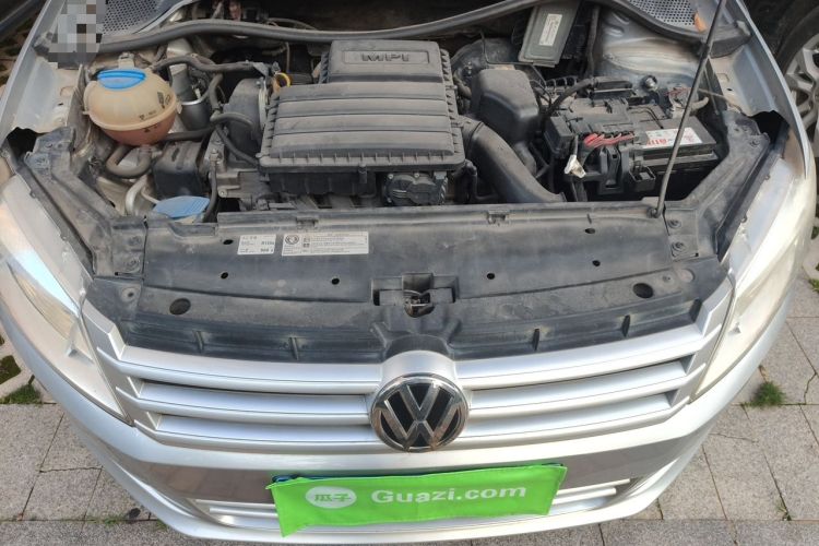 Used Volkswagen Santana 2013 1.6L Automatic Fashion Edition Engine Bay