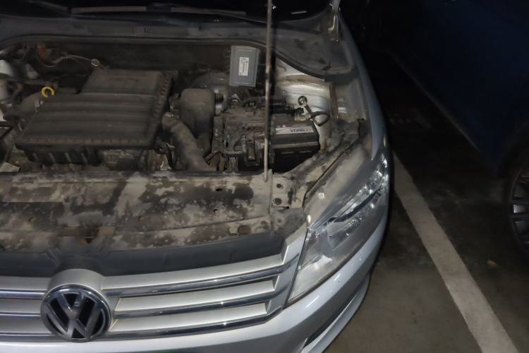Used Volkswagen Santana 2013 1.6L Automatic Comfort Edition Engine Bay Left