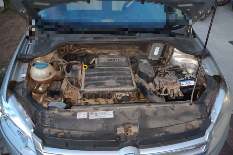Used Volkswagen Santana 2013 1.6L Automatic Comfort Edition Engine Bay