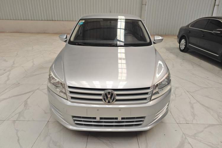 Used Volkswagen Santana 2013 1.6L Automatic Fashion Edition Exterior 1