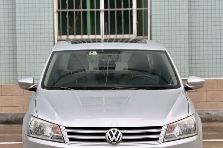 Used Volkswagen Santana 2013 1.6L Automatic Comfort Edition Exterior 1