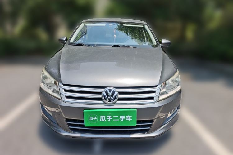 Used Volkswagen Santana 2013 1.6L Automatic Comfort Edition Front