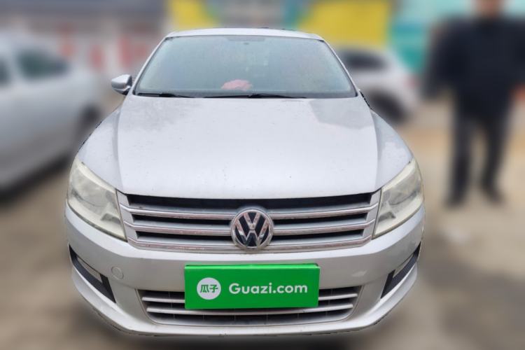 Used Volkswagen Santana 2013 1.4L Manual Comfort Edition Front