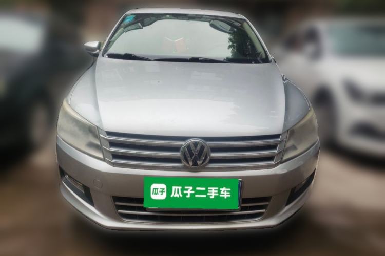 Used Volkswagen Santana 2013 1.6L Automatic Comfort Edition Front