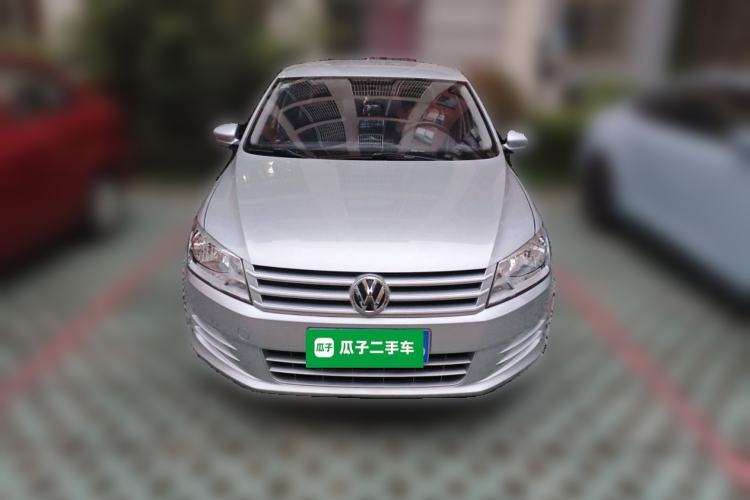 Used Volkswagen Santana 2013 1.6L Manual Fashion Edition Front