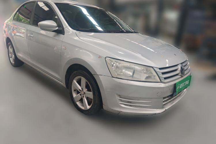 Used Volkswagen Santana 2013 1.6L Manual Fashion Edition Front Right 45 Deg