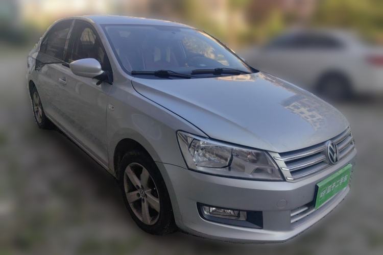 Used Volkswagen Santana 2013 1.6L Manual Comfort Edition Front Right 45 Deg