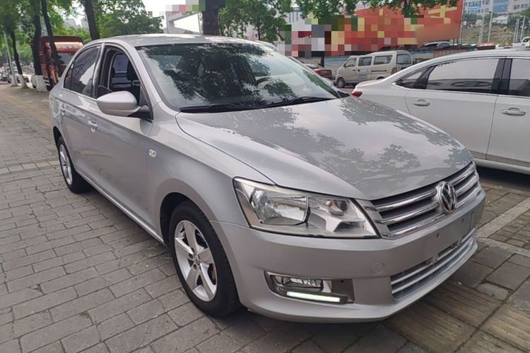 Used Volkswagen Santana 2013 1.6L Automatic Comfort Edition Front Right 45 Deg