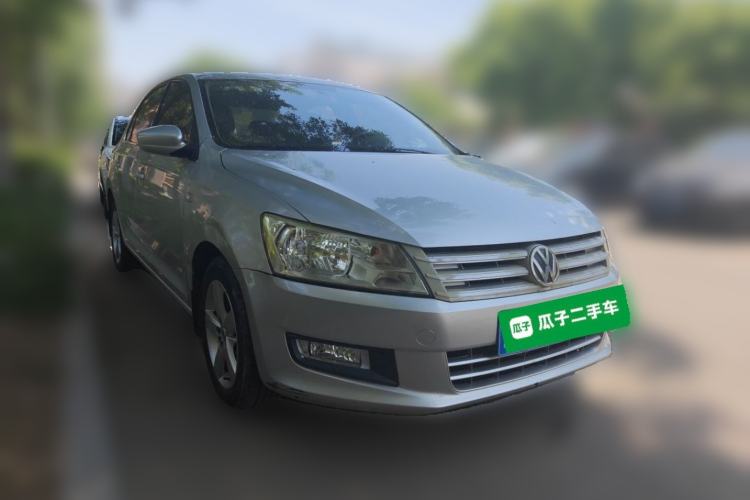 Used Volkswagen Santana 2013 1.6L Manual Comfort Edition Front Right 45 Deg