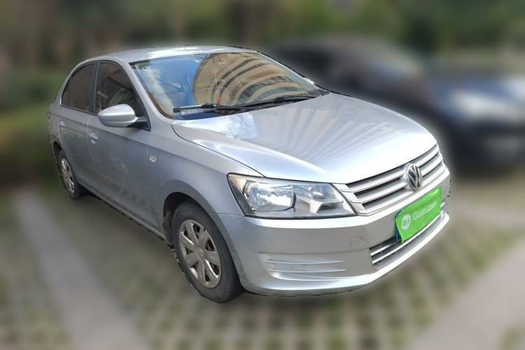 Used Volkswagen Santana 2013 1.6L Automatic Fashion Edition Front Right 45 Deg