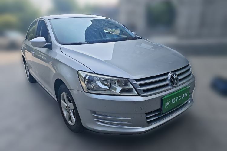 Used Volkswagen Santana 2013 1.6L Manual Fashion Edition Front Right 45 Deg