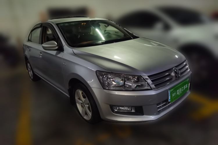 Used Volkswagen Santana 2013 1.6L Automatic Comfort Edition Front Right 45 Deg