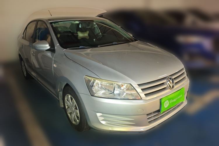 Used Volkswagen Santana 2013 1.6L Automatic Fashion Edition Front Right 45 Deg