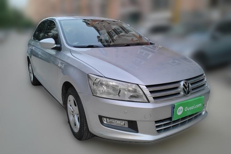 Used Volkswagen Santana 2013 1.6L Manual Comfort Edition Front Right 45 Deg