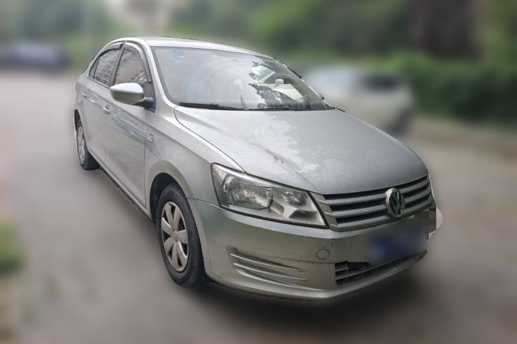 Used Volkswagen Santana 2013 1.6L Manual Fashion Edition Front Right 45 Deg