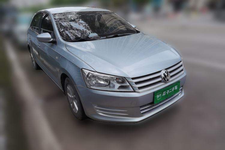 Used Volkswagen Santana 2013 1.6L Automatic Fashion Edition Front Right 45 Deg