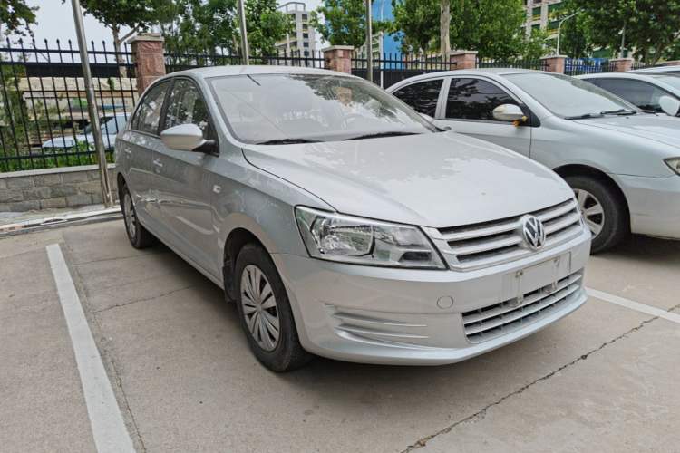 Used Volkswagen Santana 2013 1.6L Manual Fashion Edition Front Right 45 Deg