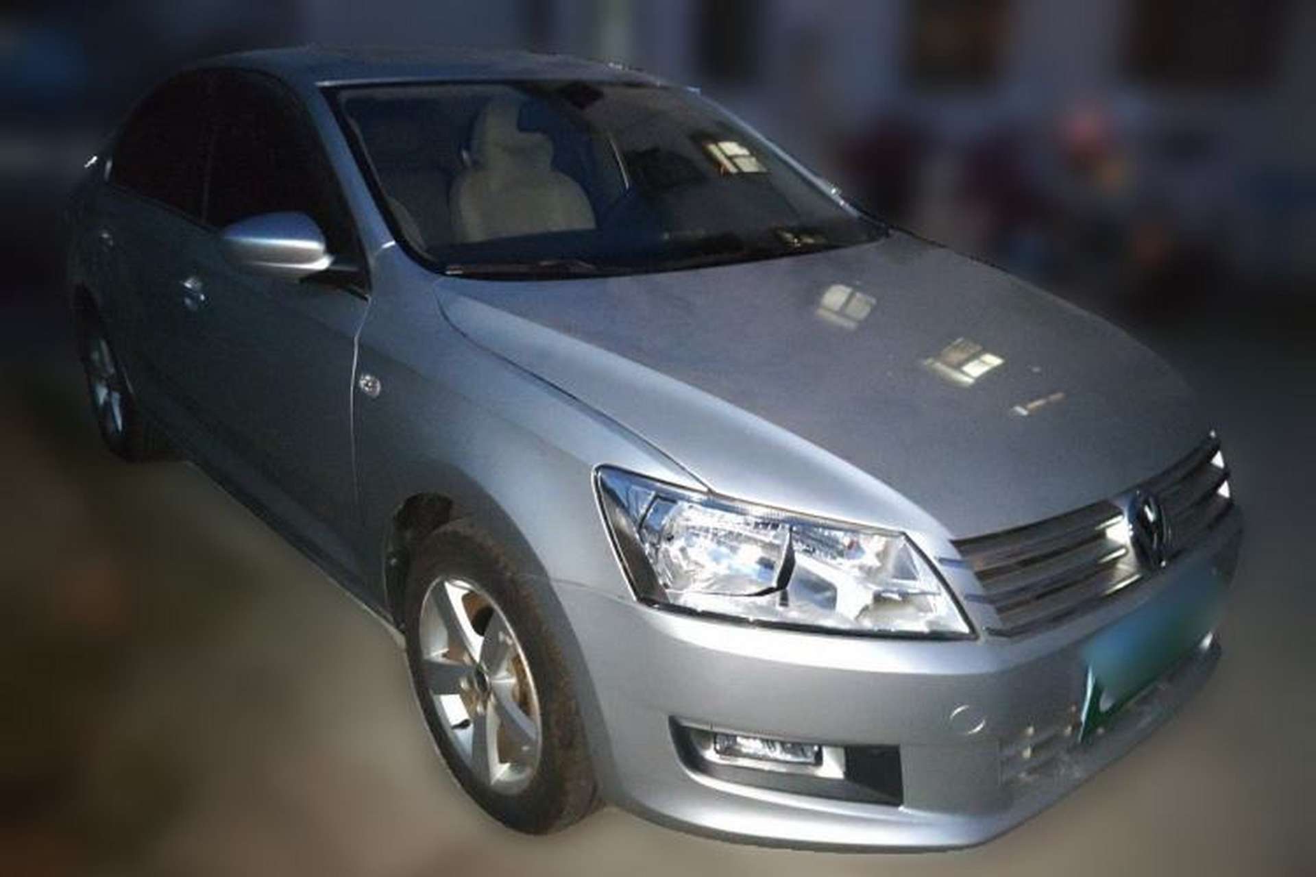 Used Volkswagen Santana 2013 1.6L Automatic Comfort Edition Front Right 45 Deg