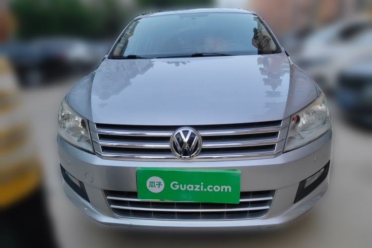 Used Volkswagen Santana 2013 1.6L Manual Comfort Edition Front