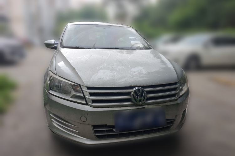 Used Volkswagen Santana 2013 1.6L Manual Fashion Edition Front