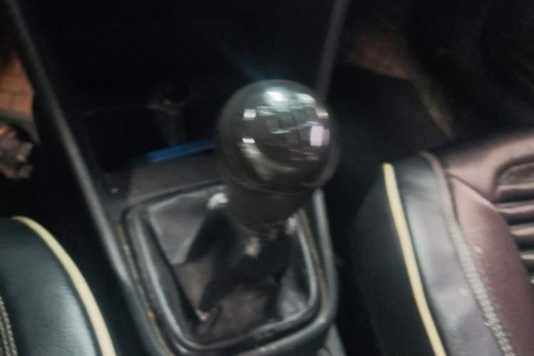 Used Volkswagen Santana 2013 1.6L Manual Fashion Edition Gear Lever