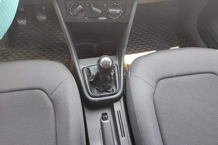 Used Volkswagen Santana 2013 1.4L Manual Fashion Edition Gear Lever
