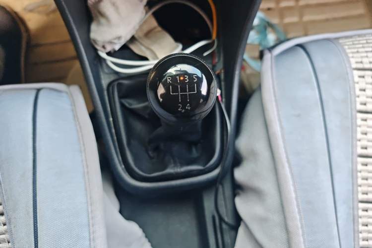 Used Volkswagen Santana 2013 1.6L Manual Fashion Edition Gear Lever
