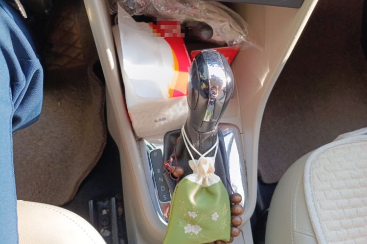 Used Volkswagen Santana 2013 1.6L Automatic Comfort Edition Gear Lever